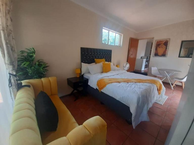 A humble abode that is cozy - B&B Centurion