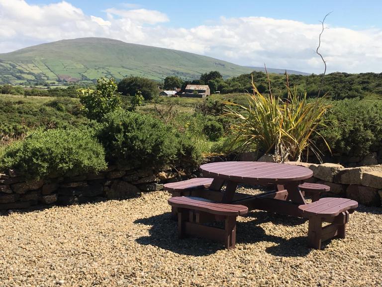 Causeway Coast Country Cottage, Pet-friendly - B&B Ballycastle