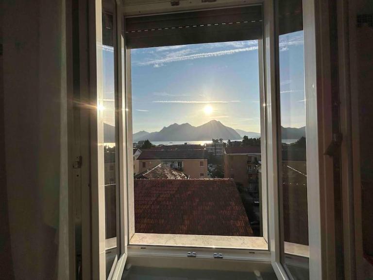 Lakehouse Enjoy - B&B Verbania