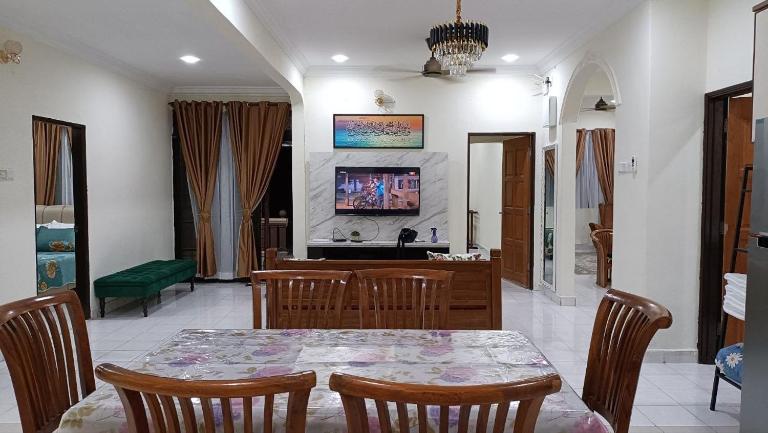 Rinting Corner Islamic Inn, Pasir Gudang - B&B Masai