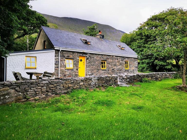 Cottage Skelligs Coast, Ring of Kerry - Bed and Breakfast Cahirciveen