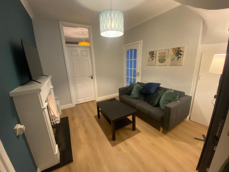 Newly Furnished 5 Bedroom Gem in Sligo - Ferienwohnung Sligo