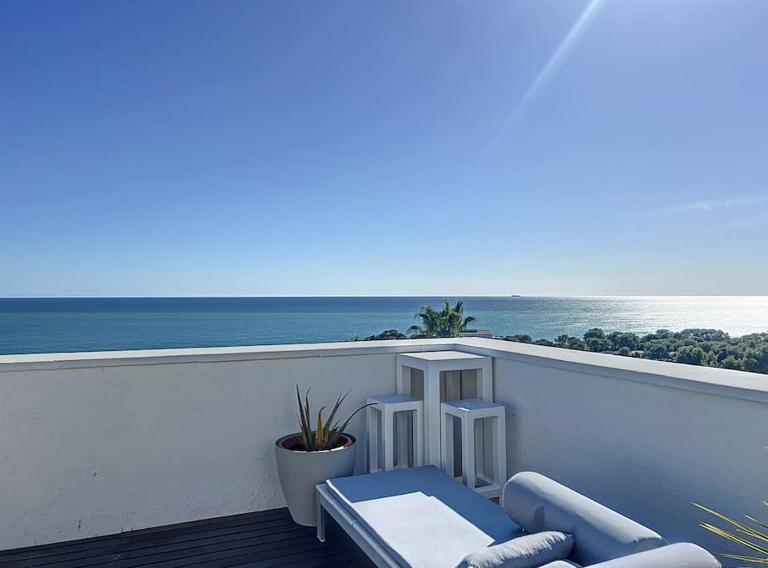 Duplex vistas mar con piscina - Chambres d'hôtes Sant Pere de Ribes