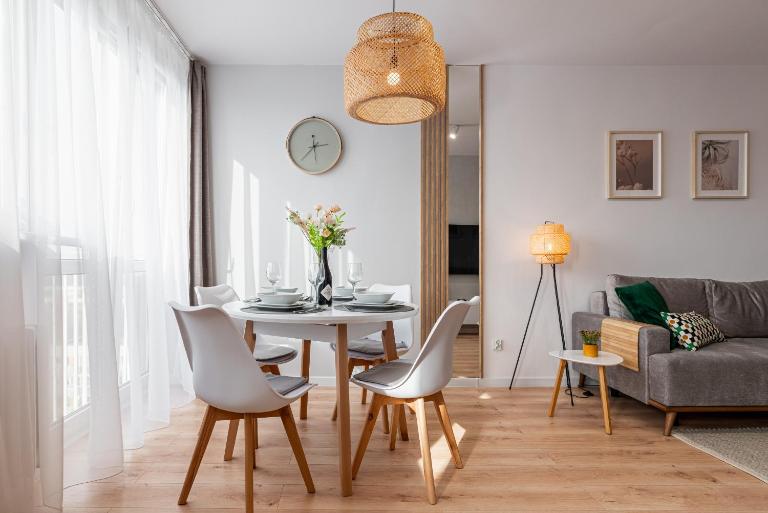 9th Floor Wroclaw Business Apartment by Rentujemy - B&B Breslavia