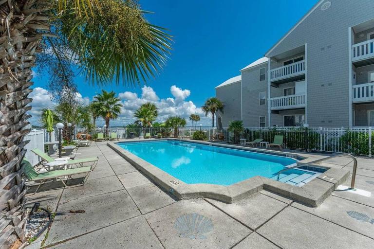 Bay and Beach Relaxation - B&B Fort Walton Beach