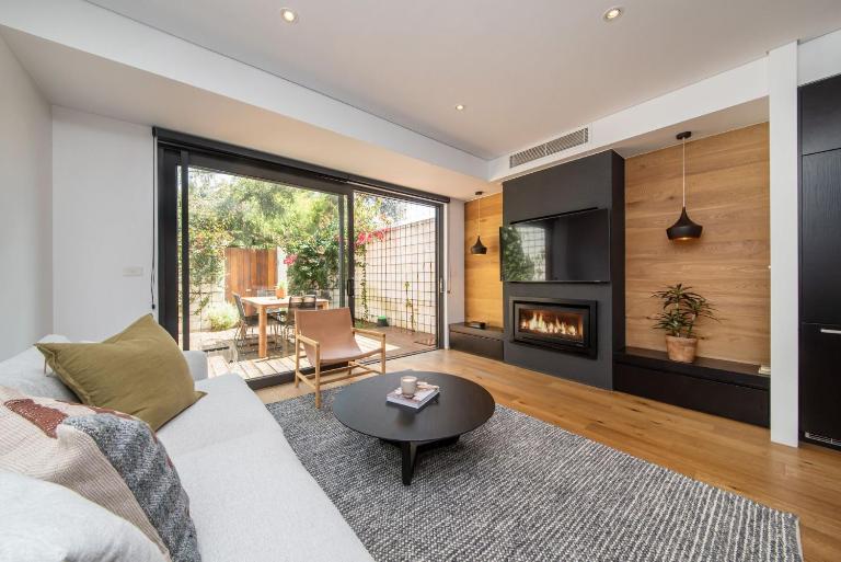 Mister Montague - B&B Melbourne