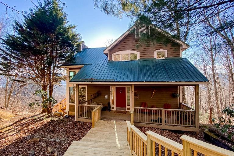 High Falls - Bed and Breakfast Cullowhee