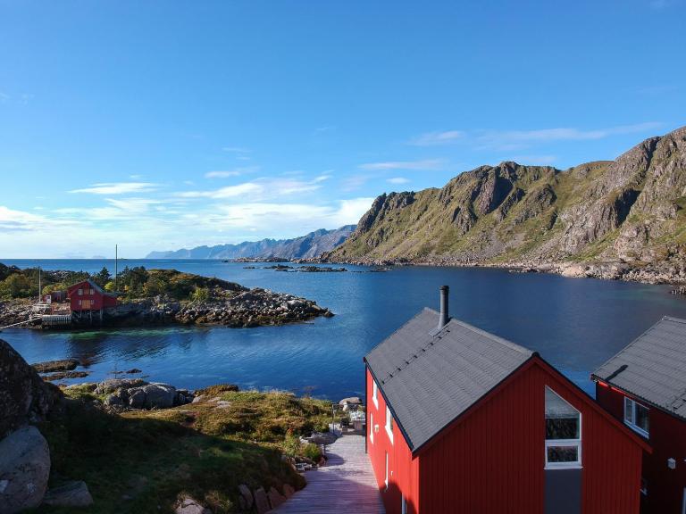 Cabin in Lofoten with spectacular view - B&B Ballstad
