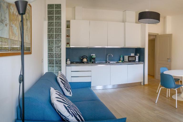 Little Blue Apartment - Ferienwohnung Rom