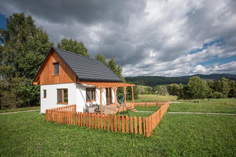 Pastelova Krova - domki w Bieszczadach - B&B Ustrzyki Dolne