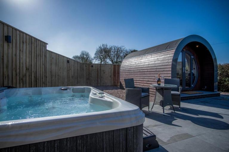 Bracken Burrows - 1 Bedroom Pod - New Hedges - B&B New Hedges