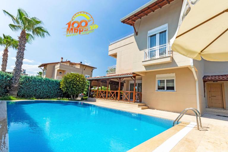 Paradise Town Villa Lucky - B&B Belek