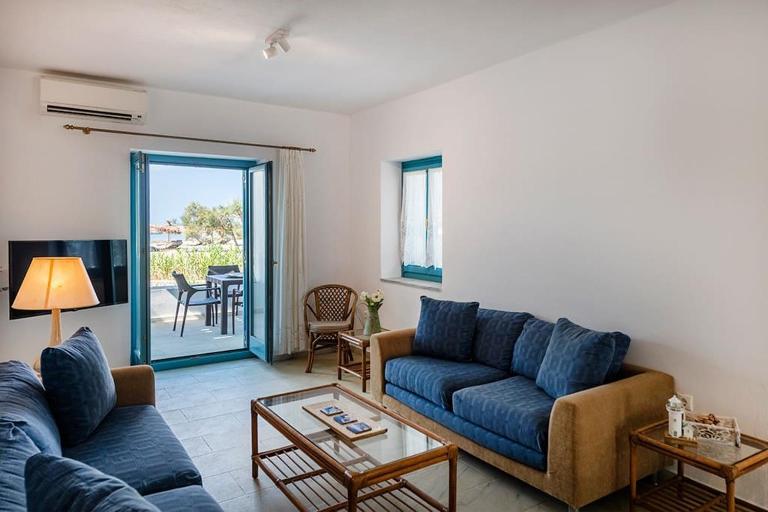 Beachside House in Naousa - B&B Naoussa