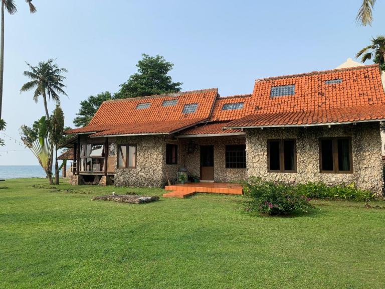 Taverno Villa - B&B Serang