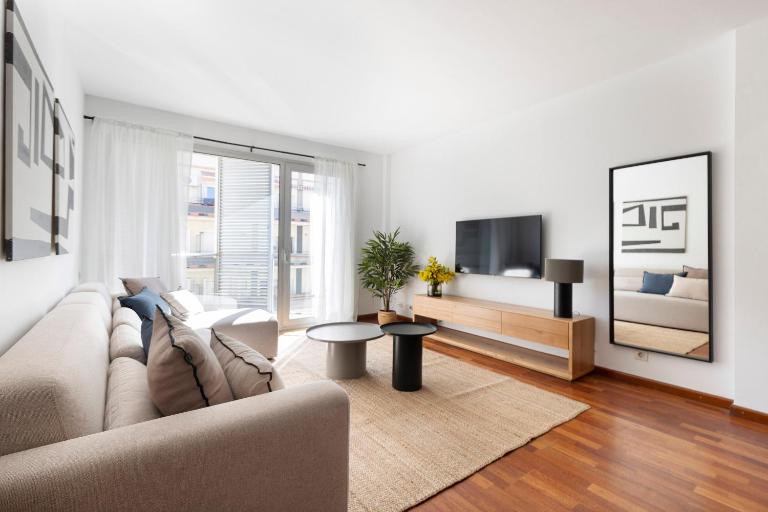 Enjoy Apartments Calle Paris Super Stylish - B&B Barcelona