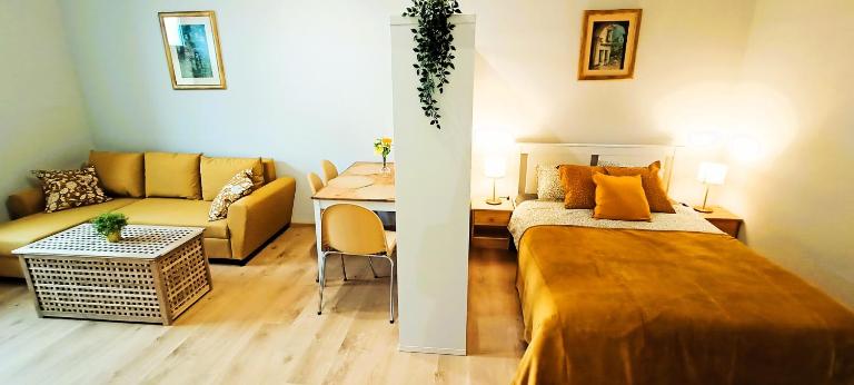 Apartament ZŁOTY Świętoduska 12 - B&B Lublino