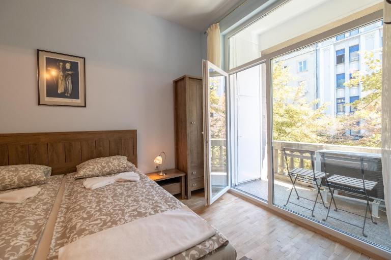 Urban Haven Retreat by Flat Manаger - Ferienwohnung Sofia