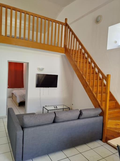 Spacieuse et confortable maison avec garage - B&B Anzin