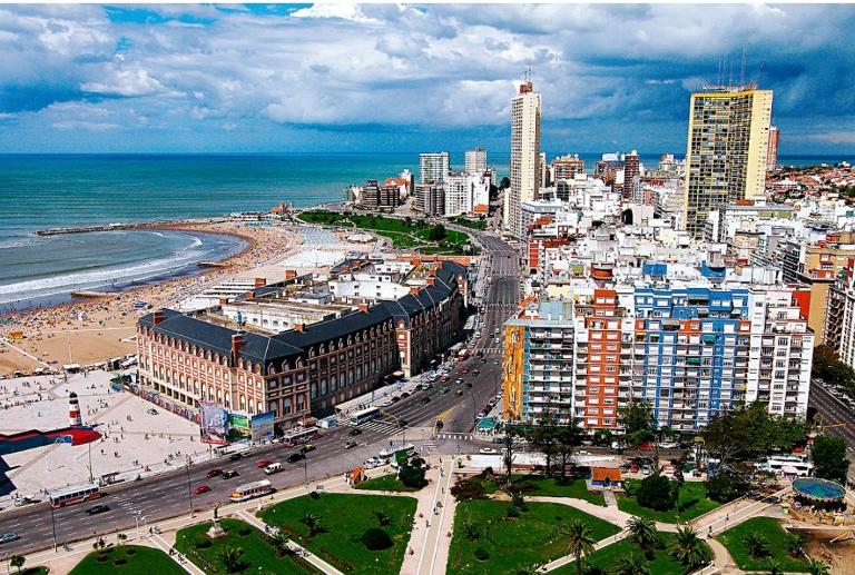 PLAZA COLON II - Ferienwohnung Mar del Plata
