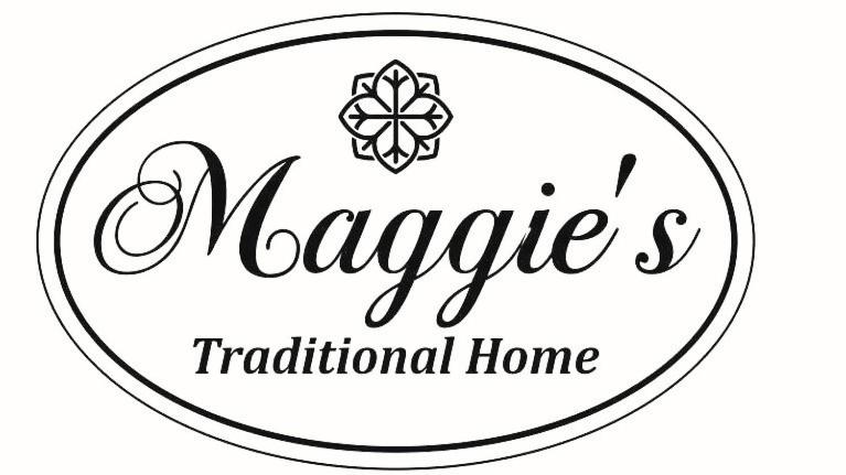 Maggie's Traditional home - B&B Pylos