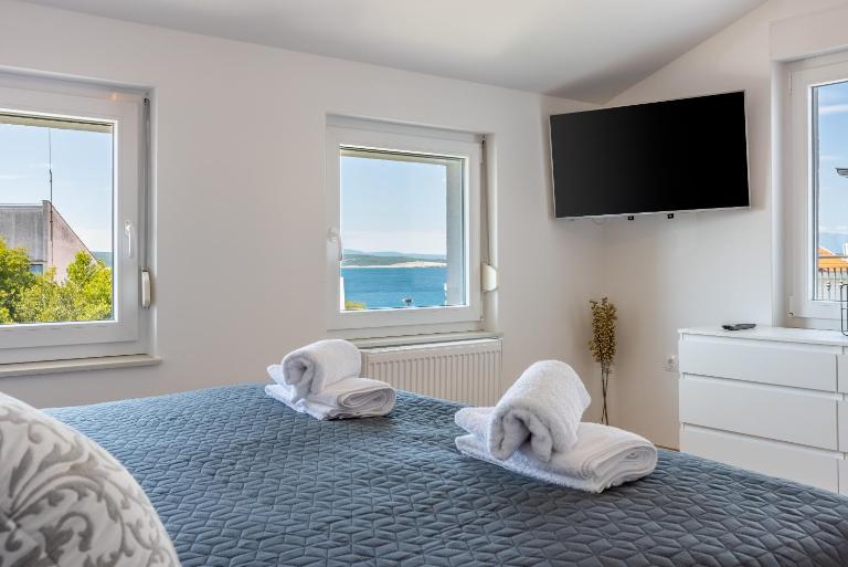 Penthouse apartment Victoria - B&B Cirquenizza
