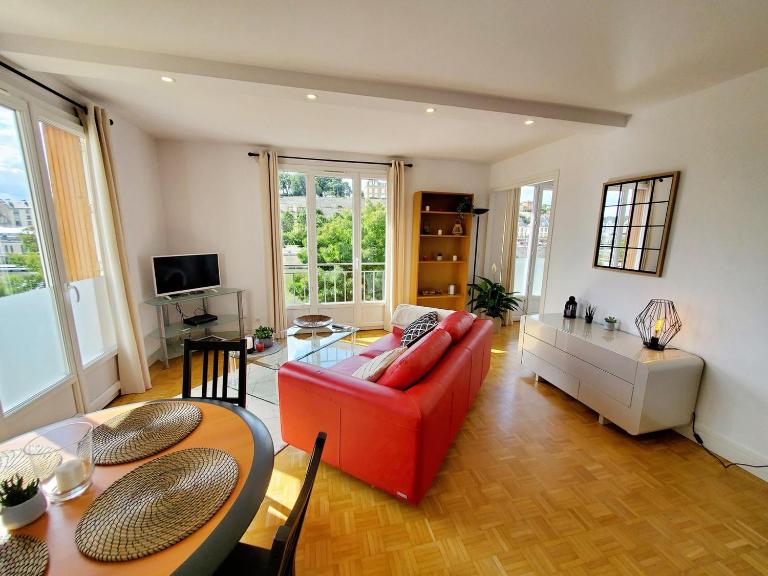Le Loft de L’Écluse / F2 cosy au bord de l'eau - Bed and Breakfast Saint-Ouen-l'Aumône