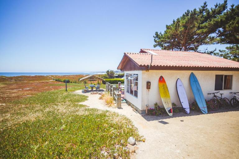 The Red Roof House WiFi - B&B Pichilemu
