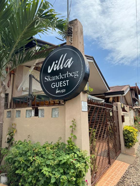 Villa Skanderbeg Guest House - Bed and Breakfast Puerto Princesa City