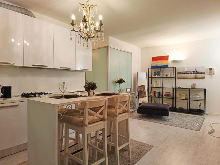 YR Apartments Dateo - 3 Min Walk to Duomo and Linate Airport Metro - B&B Milán