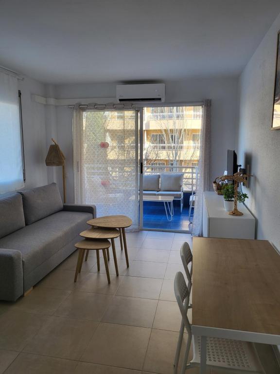 Beautiful apartment with swimming-pool - B&B Salou