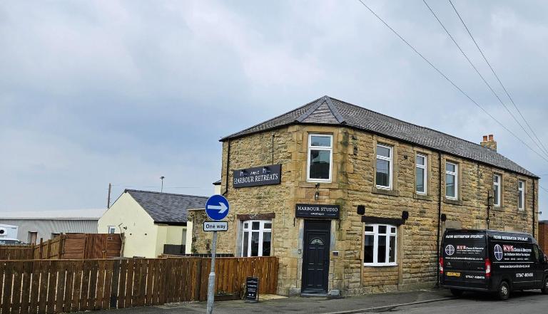 Amble Harbour retreats - B&B Amble