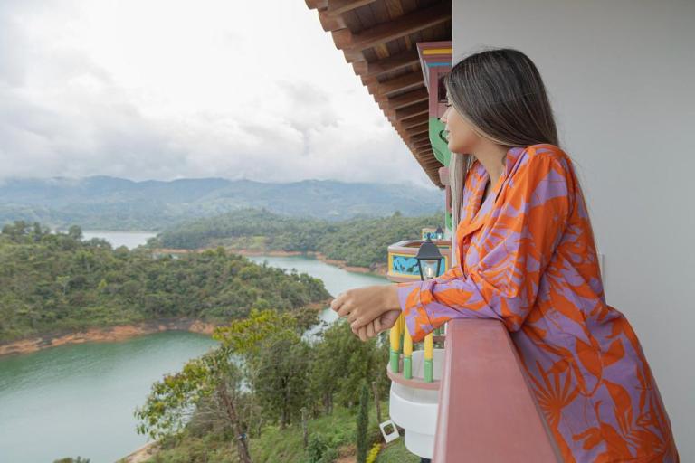 Loma Rent Home Guatape - B&B Guatapé