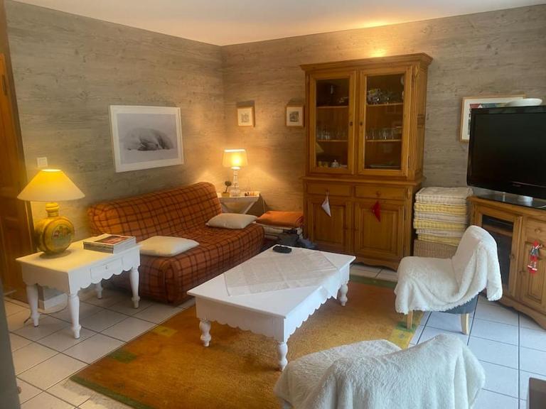 Cosy appartement avec terrasse et vue dégagée - B&B La Salle les Alpes