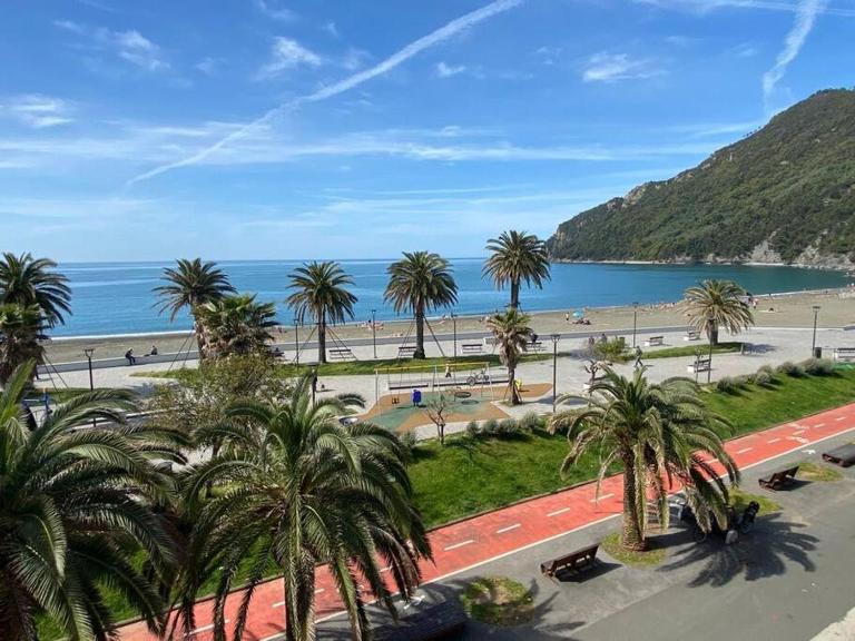 A window to the sea - B&B Riva Trigoso