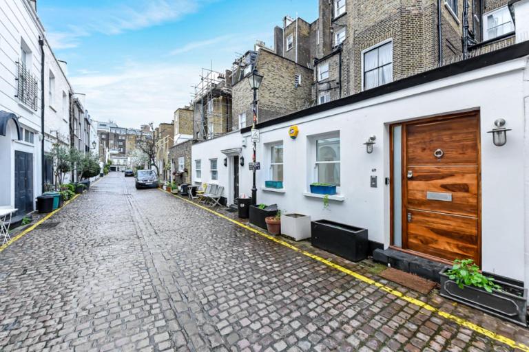 Super High-End Kensington House near Hyde Park - B&B Londra
