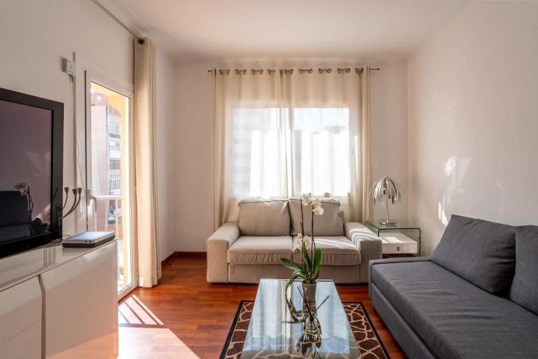 The Collection Barcelona - Eixample - Bright and modern 4BD only for Families or Business groups - Ferienwohnung Barcelona