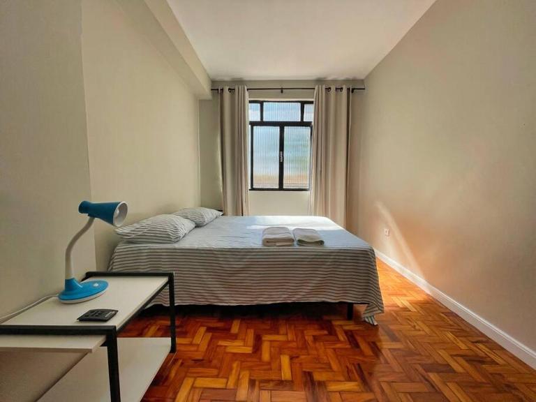 Apartamento 2 QTS Excelente Localização - EV05 - Bed and Breakfast Maringá