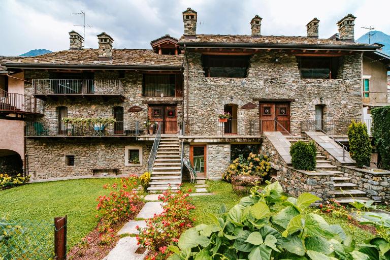 Maison Rosset agriturismo, camere, APPARTAMENTI e spa in Valle d'Aosta - B&B Nus