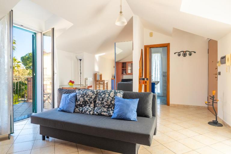 [5 min dal MARE] Luminoso Bilocale con Terrazza - Ferienwohnung Loano
