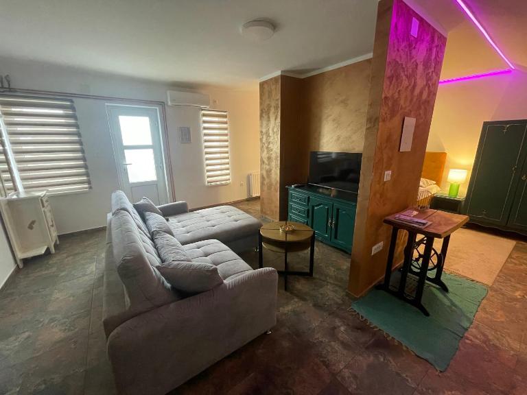 Apartman Korzo Osijek 3 - Chambres d'hôtes Osijek