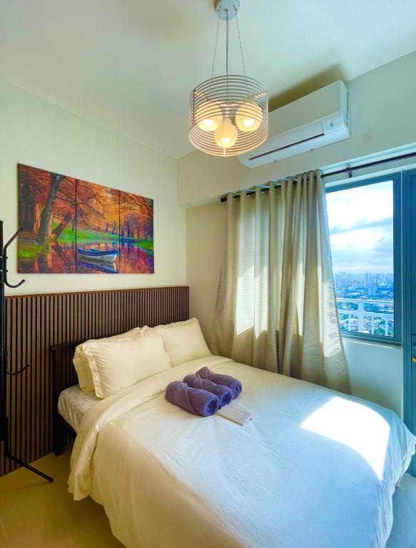 Grass Residences Elegant Staycation - B&B Manila