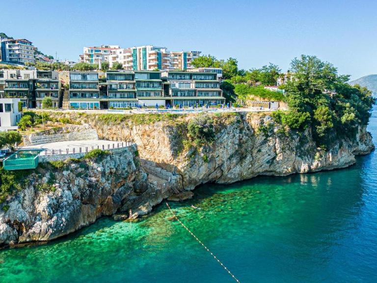 Aquamarine Apartments 1, VLORE - Bed and Breakfast Vlorë