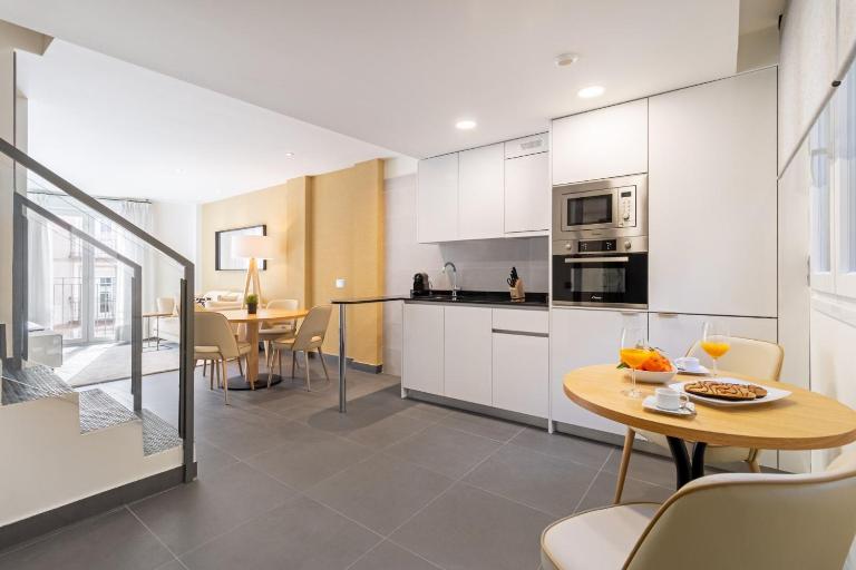 Amazing new duplex for 4 - B&B Madrid