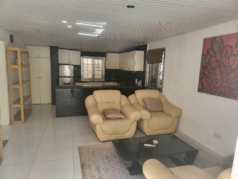Cozy 2 Bedroom Bungalow. - B&B Freetown