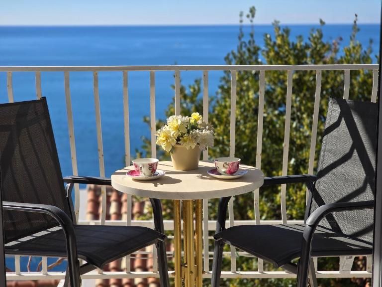Indy's Sunny Apartment - B&B Dubrovnik
