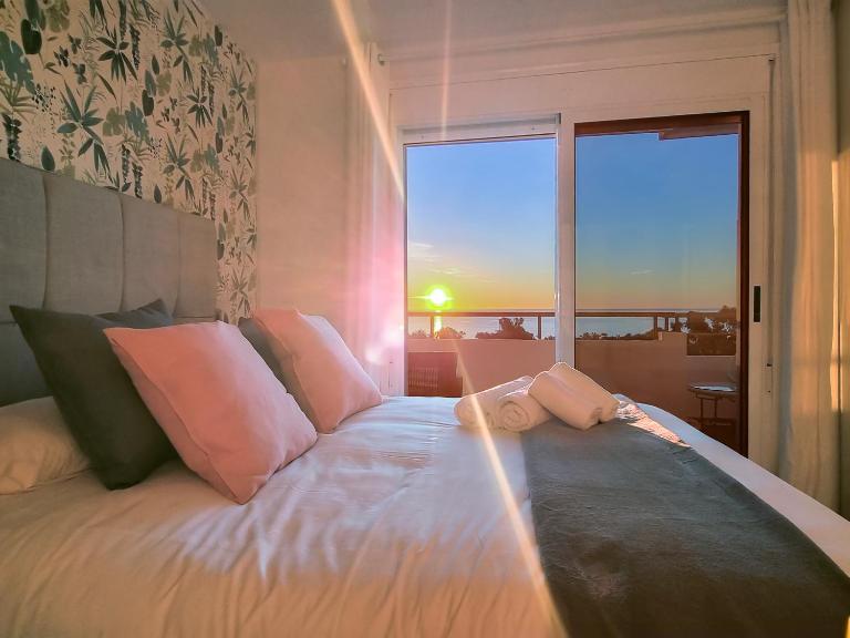 Apartamento Pura Vida! Vistas al mar, playa a 5 min. Terraza, WiFi y A/A. - B&B Aguadulce