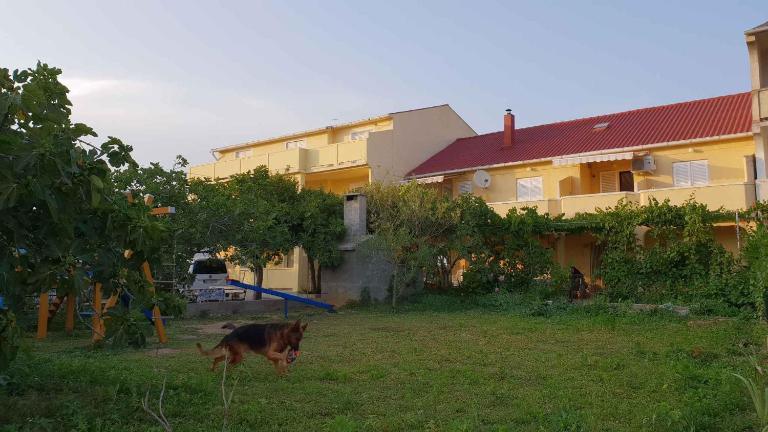 Apartment Lopar 11 - Bed and Breakfast Lopar