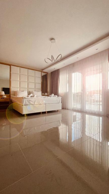 Lili's & Maxi's Apartments - Ferienwohnung Néa Péramos