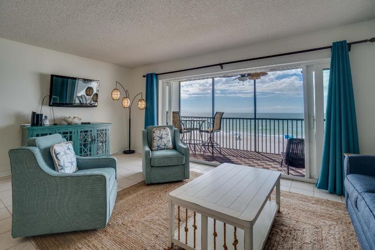 Beach Front Perfection - Bed and Breakfast Bradenton Beach