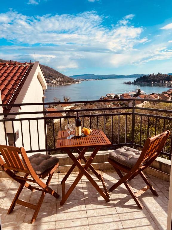 Boka Vista Sea View & Swimming pool - Bed and Breakfast Kamenari